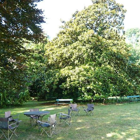 Les Longchamps Bed & Breakfast Neuille Luaran gambar